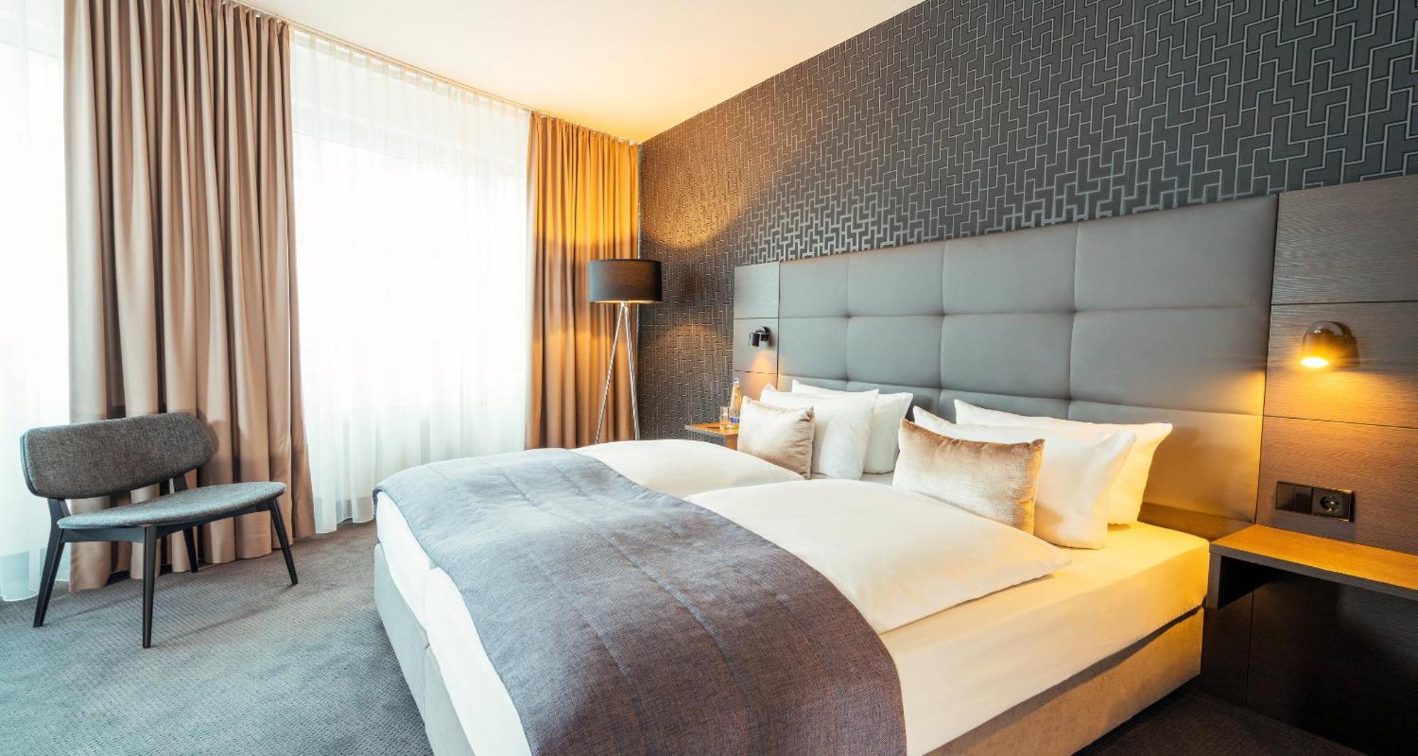 Victor'S Residenz-Hotel Berlin Tegel Екстер'єр фото