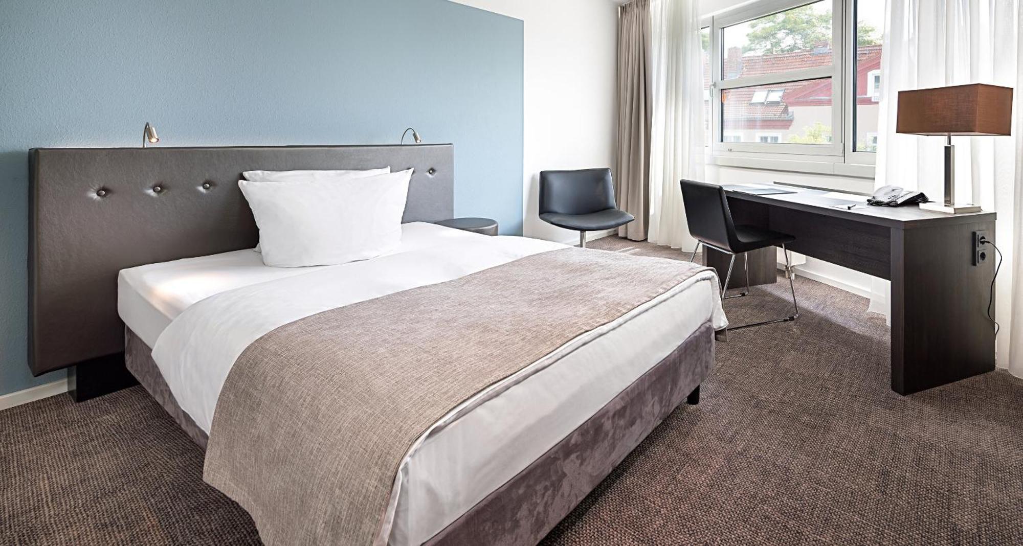 Victor'S Residenz-Hotel Berlin Tegel Екстер'єр фото