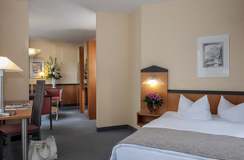 Victor'S Residenz-Hotel Berlin Tegel Екстер'єр фото